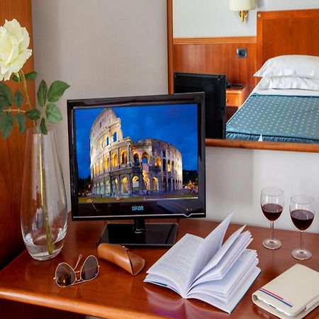 Affittacamere Centro Cavour Рим Екстериор снимка